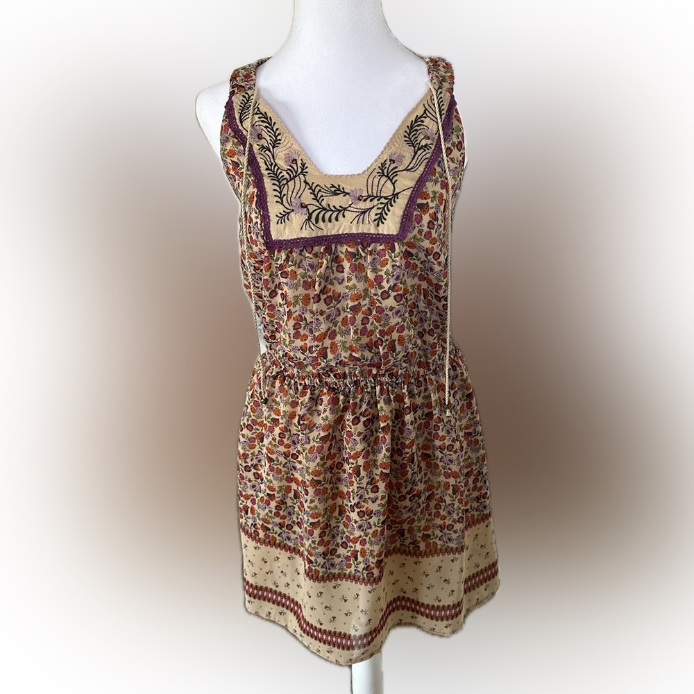 Jessica Simpson Dress